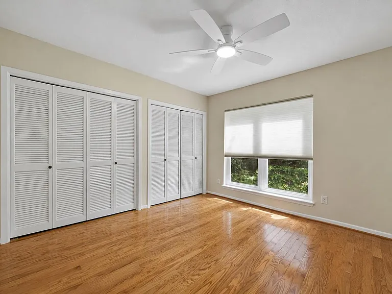 2238 S Piney Point Rd #109 — Photo 16