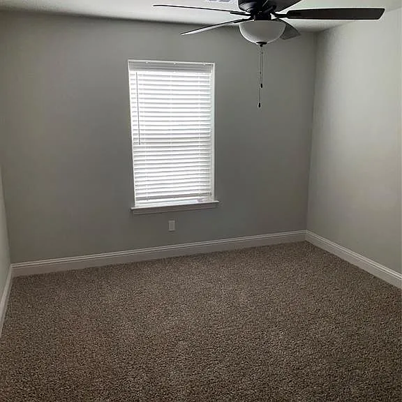 1020 Layne Dr — Photo 15