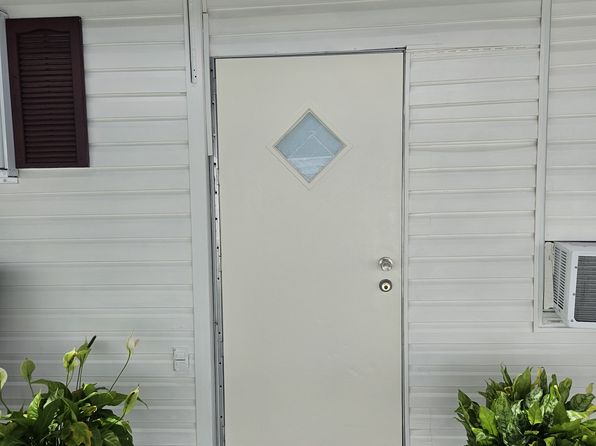 (undisclosed Address)
