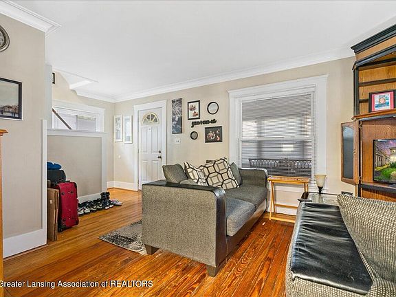 5th image of 201 N Hayford Ave