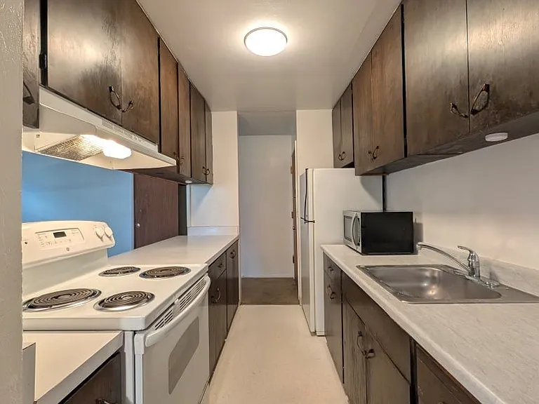1925 Delaware St #2C — Photo 6
