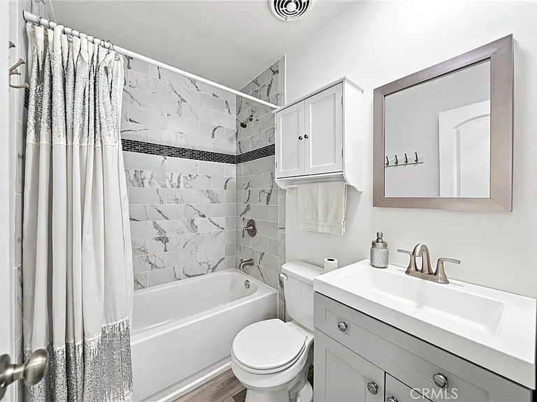 17611 Leslie Ave — Photo 19