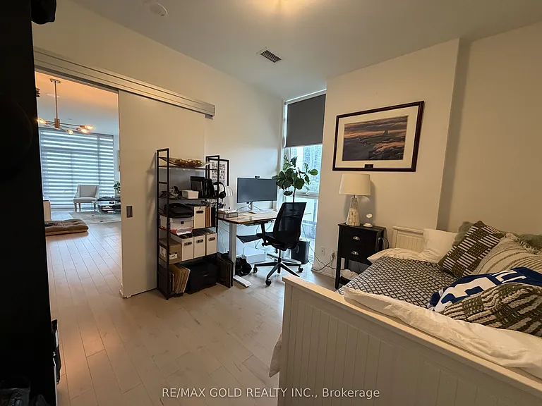 30 Ordnance St #403 — Photo 5