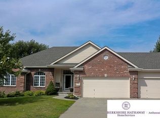 5706 S 174th St, Omaha, NE 68135