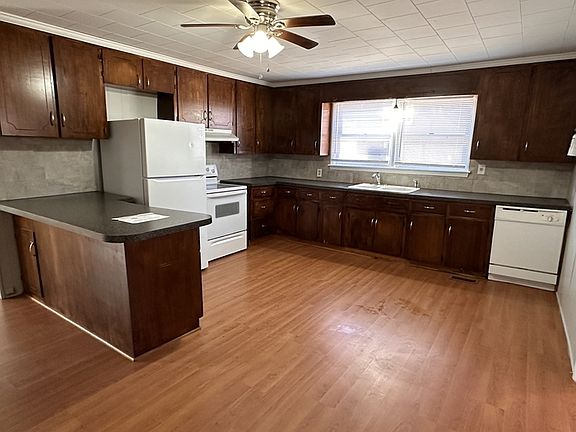 4th image of 402 Parker Ave
