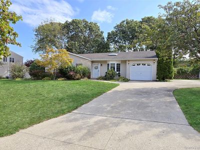 8 Gary Place, Selden, NY, 11784