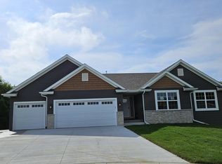 425 Paulson St, Beloit, WI 53511