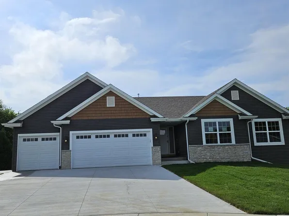 425 PAULSON Street, Clinton, WI 53511