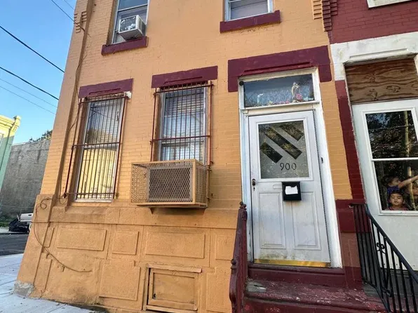 900 W Cambria St, Philadelphia, PA 19133