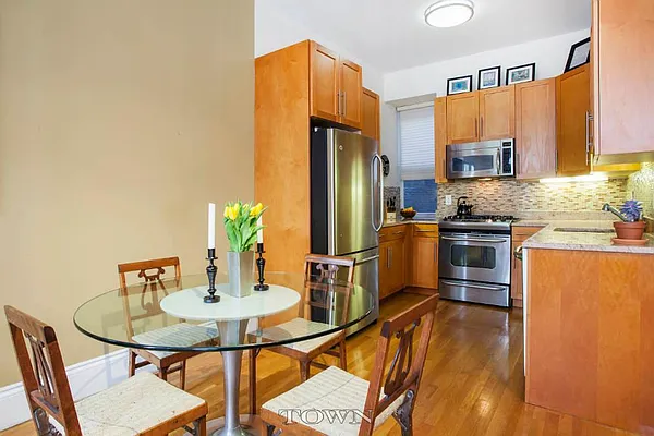 Rented by Town Residential | media 36