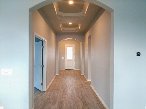 2nd image of 105 Dream Oak Dr