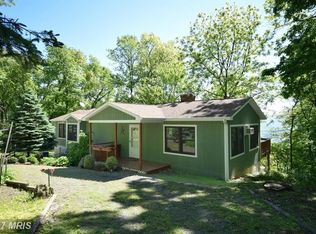 676 Hilltop Ln, Mount Jackson, VA 22842