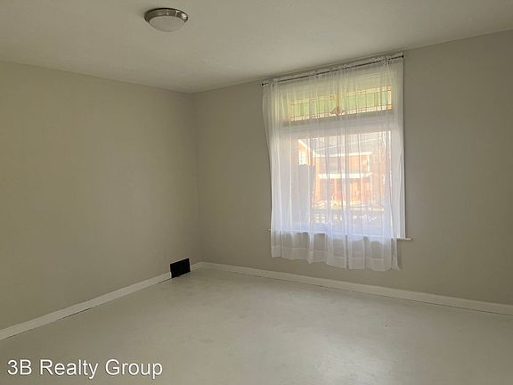 5th image of 3727 Herbert Ave Suite 1