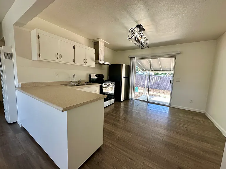 107 Bailhache Ave — Photo 4