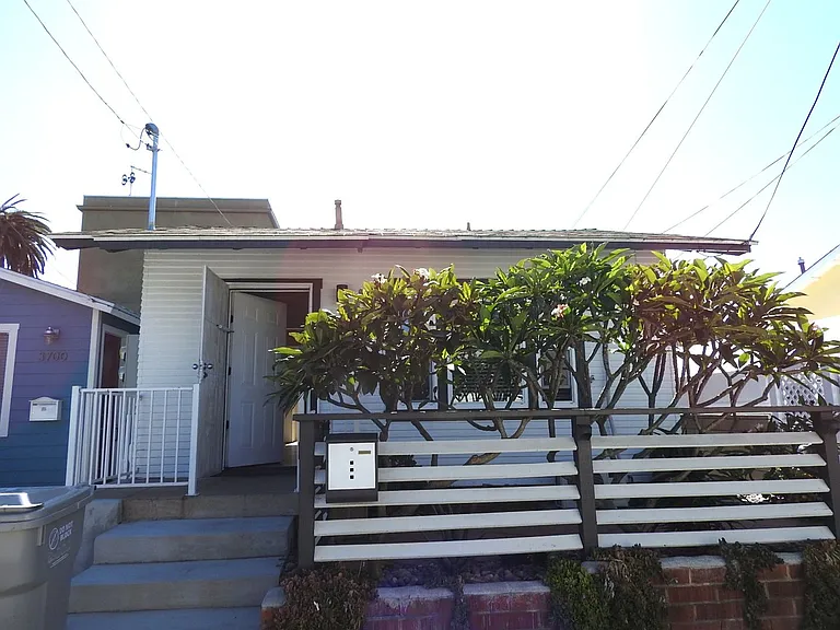 3700 Crestwood Pl — Photo 3