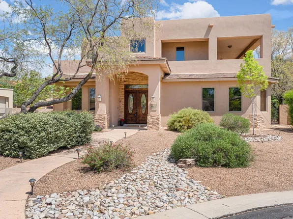 308 Plaza Muchomas, Bernalillo, NM 87004