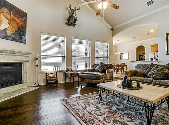 4th image of 6916 Golf Green Dr