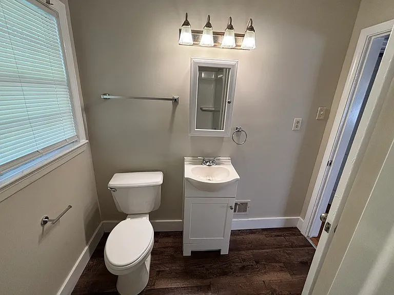 2673 Fernwood Ave — Photo 7