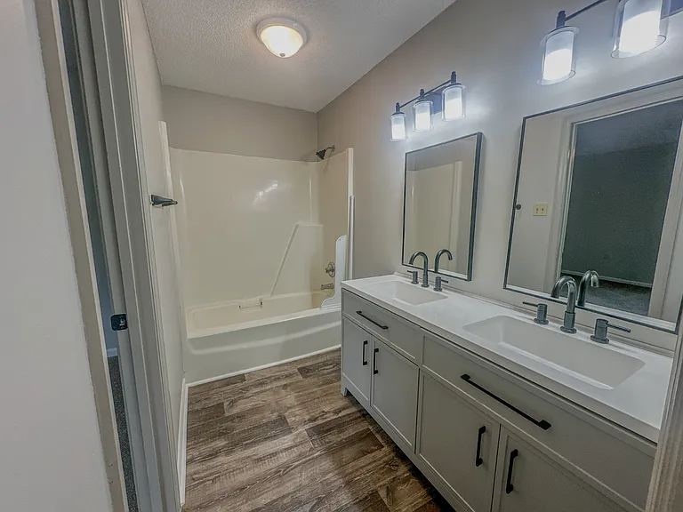 2224 S Sherwood Dr — Photo 13