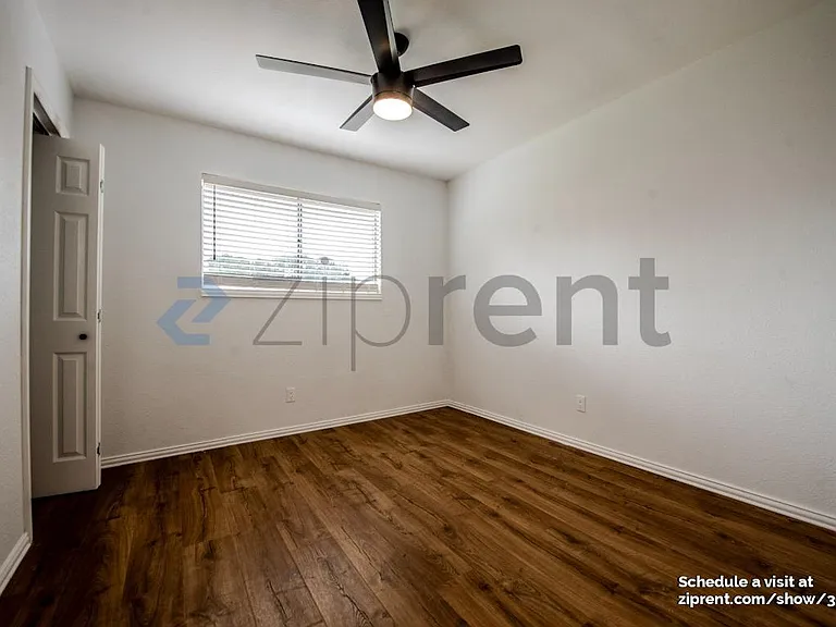 2829 Lancer Ln — Photo 15