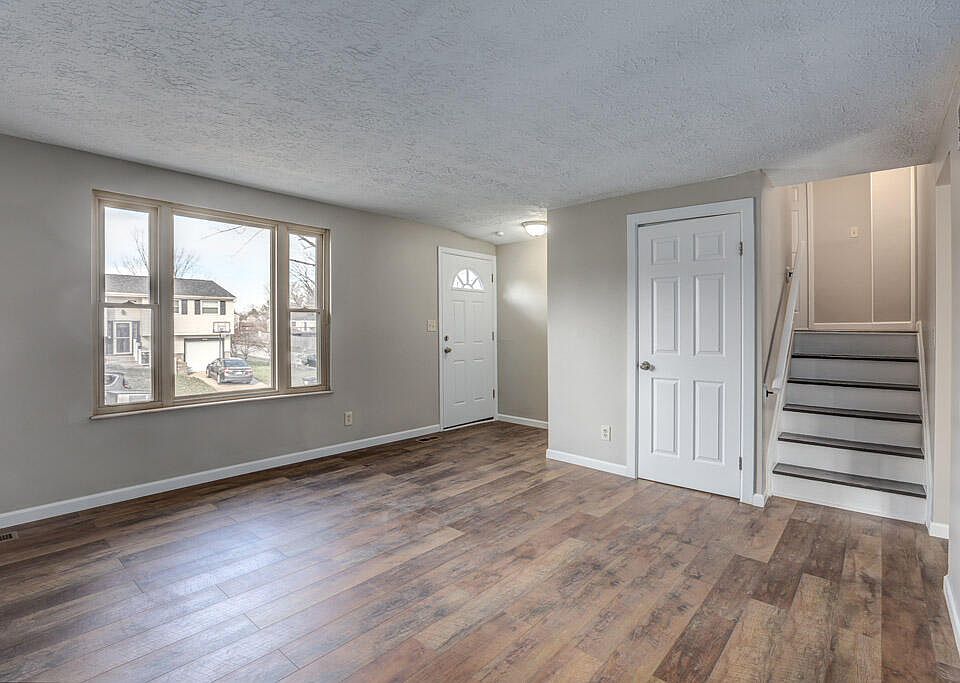 3101 Featherstone Dr, Burlington, KY 41005 Zillow