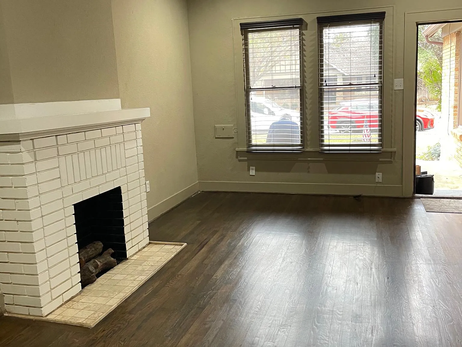 3202 Cockrell Ave — Photo 3