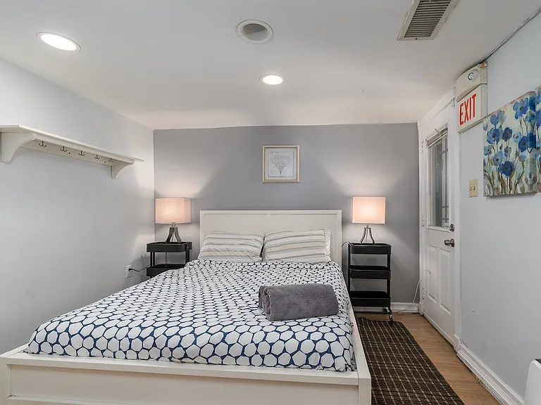 1746 Kalorama Rd NW #B — Photo 11
