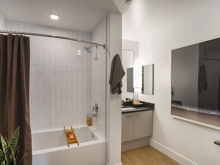 Shift Apartments — Photo 9