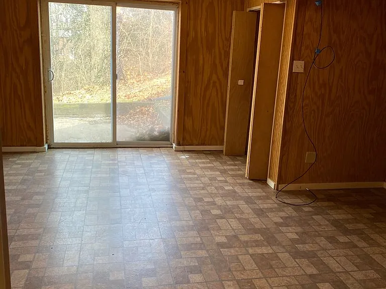 2222 Brown St — Photo 6