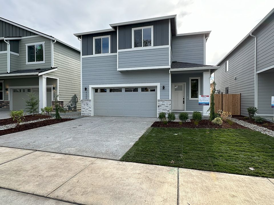 1st image of 8422 52nd Pl NE