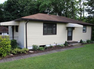 3917 Bakerstown Rd, Gibsonia, PA 15044