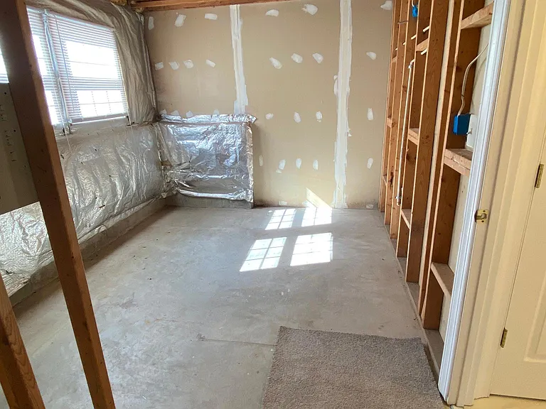Plenty of storage in the basement.