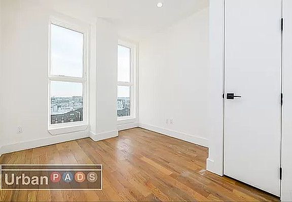 3rd image of 167 Linden Blvd #3B
