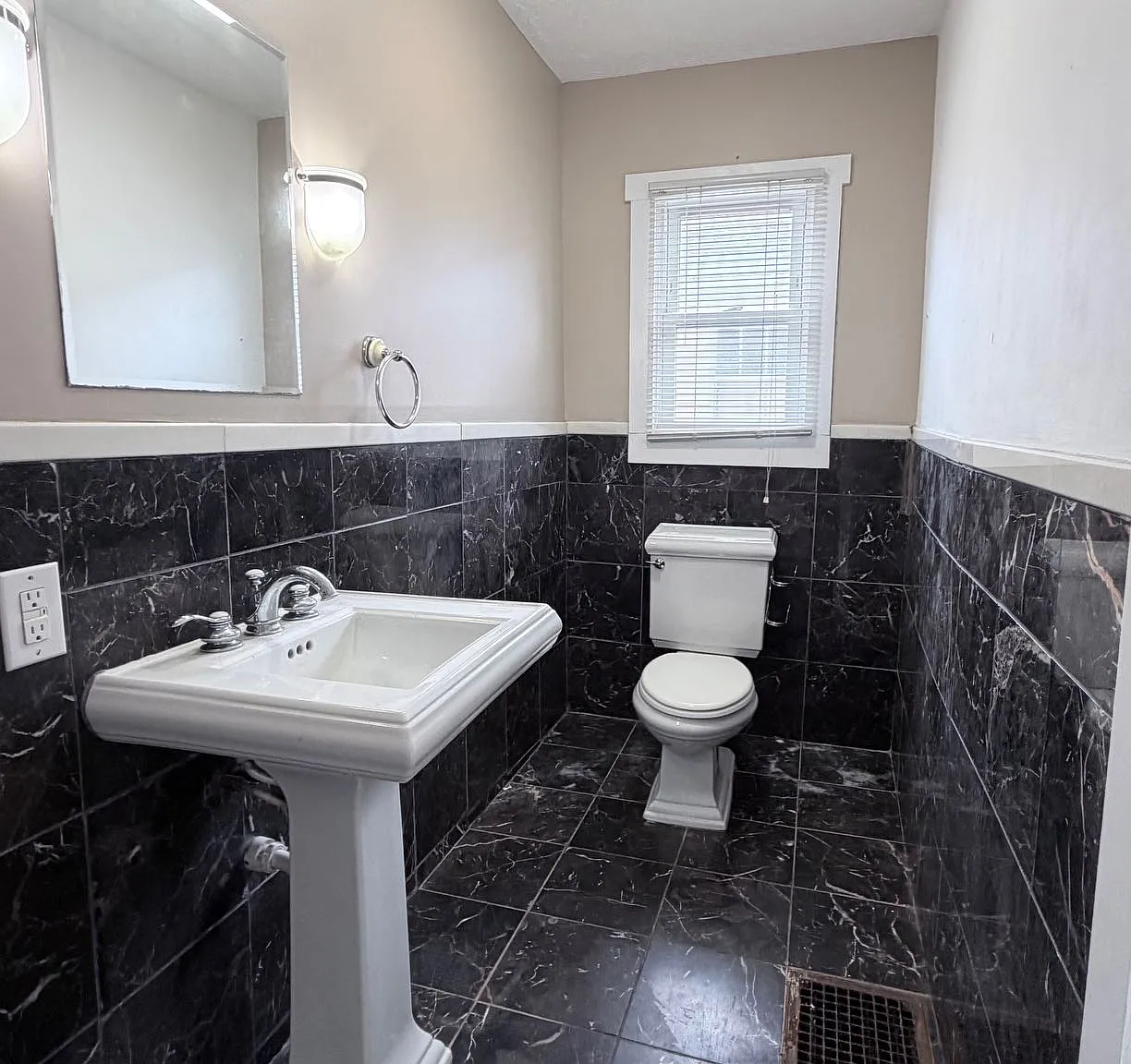 1422 S Lincol — Photo 3