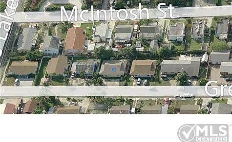 2nd image of 820 Green St