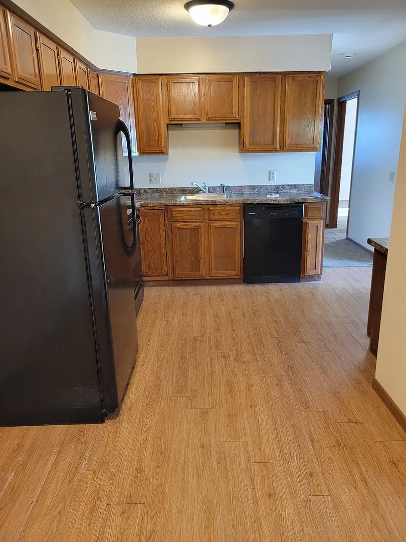 1607 Aspen Drive — Photo 2