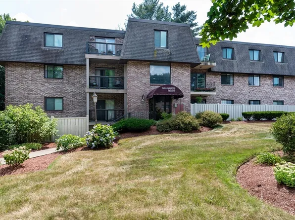 59 School St APT A-19, Northborough, MA 01532