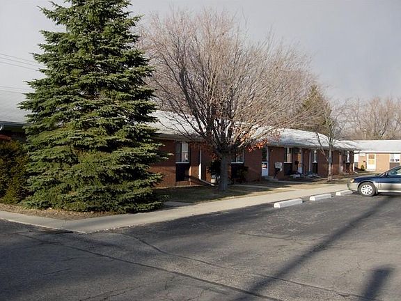 3rd image of 657 Middle Ct #15