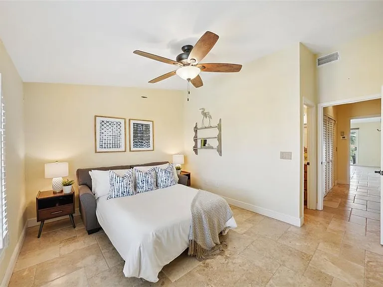 637 Pinellas Bayway S #105 — Photo 28