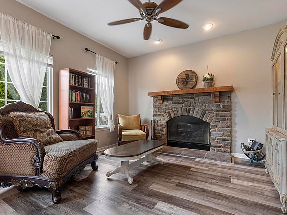 2nd image of 2652 Cesario Dr