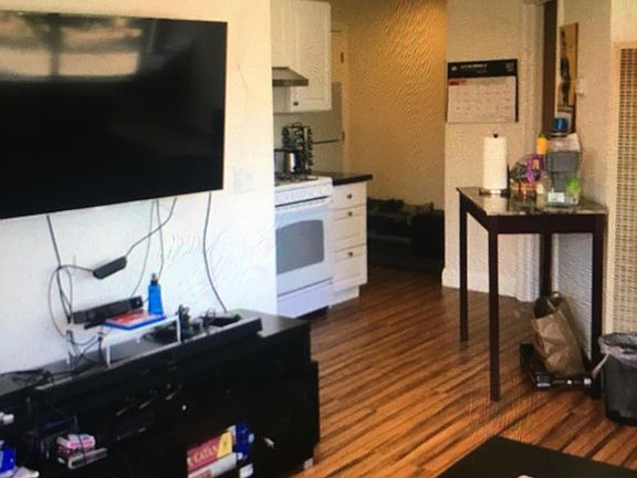 5th image of 1001 El Camino Real #4