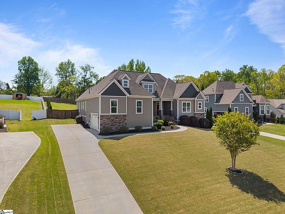3rd image of 115 Owens Creek Ct
