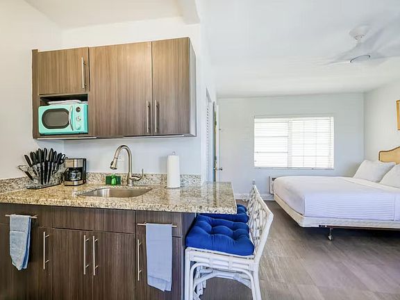 5th image of 7133-7143 Bonita Dr #7143-6