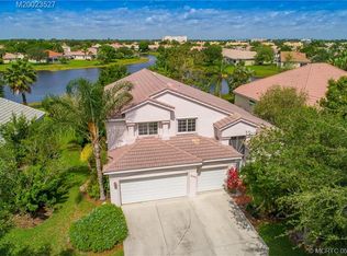 903 SW Lake Charles Cir, Port Saint Lucie, FL 34986