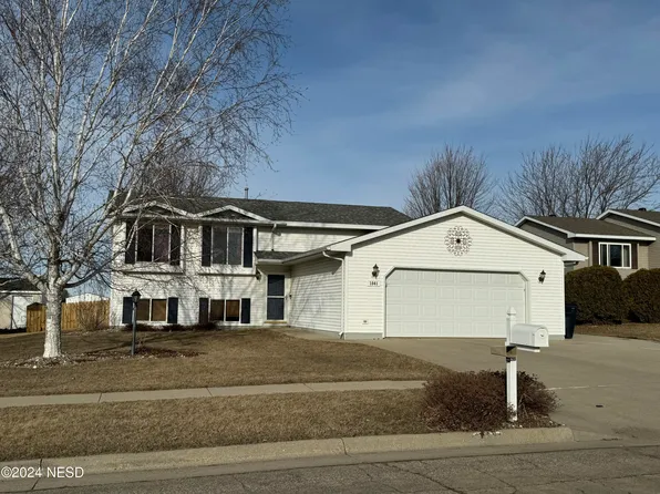 1841 5th St NE, Watertown, SD 57201