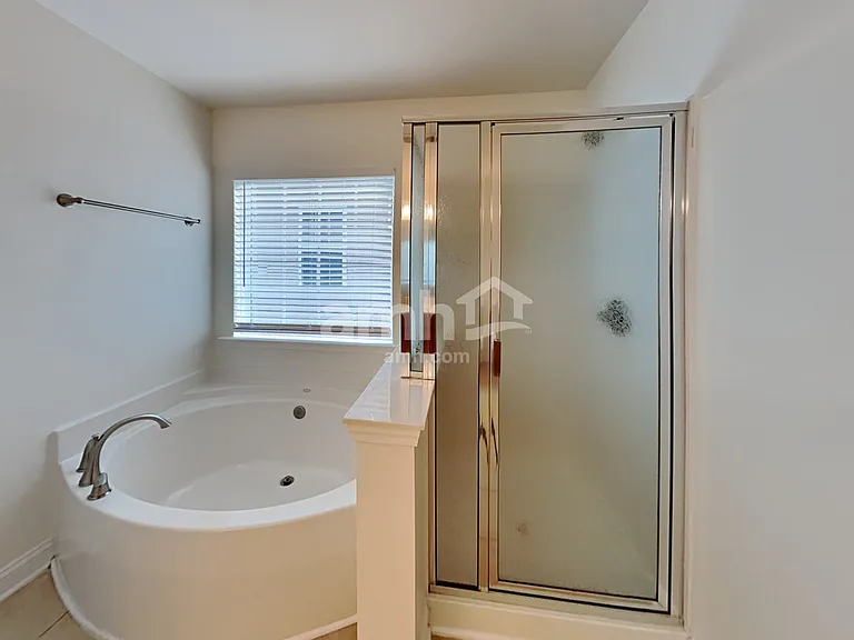 15541 Normans Landing Dr — Photo 11
