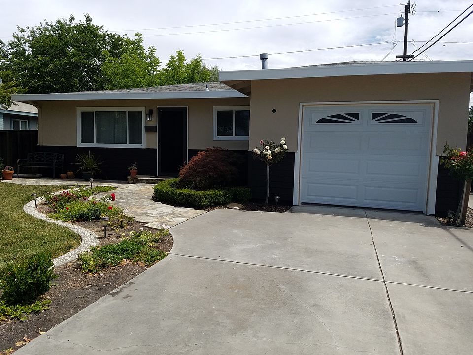 1st image of 2423 Amethyst Dr