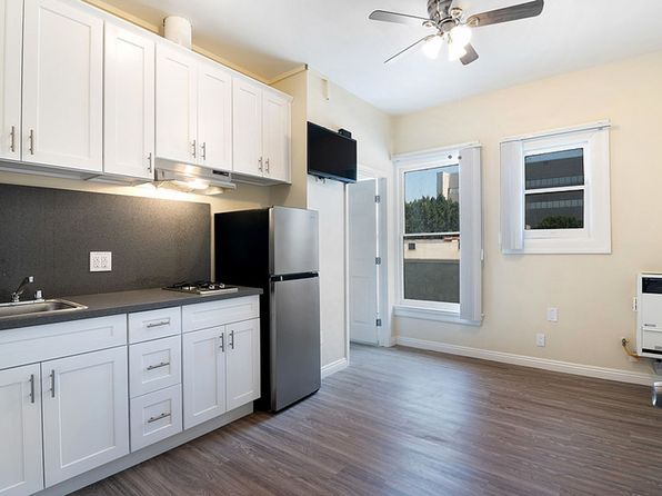 1017 S Burlington Ave APT 2