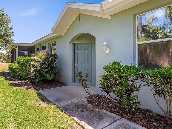 3rd image of 1204 HUNTINGTON GREENS DRIVE #1204
