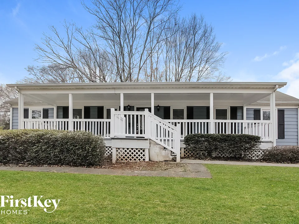 6309 Farmingdale Dr